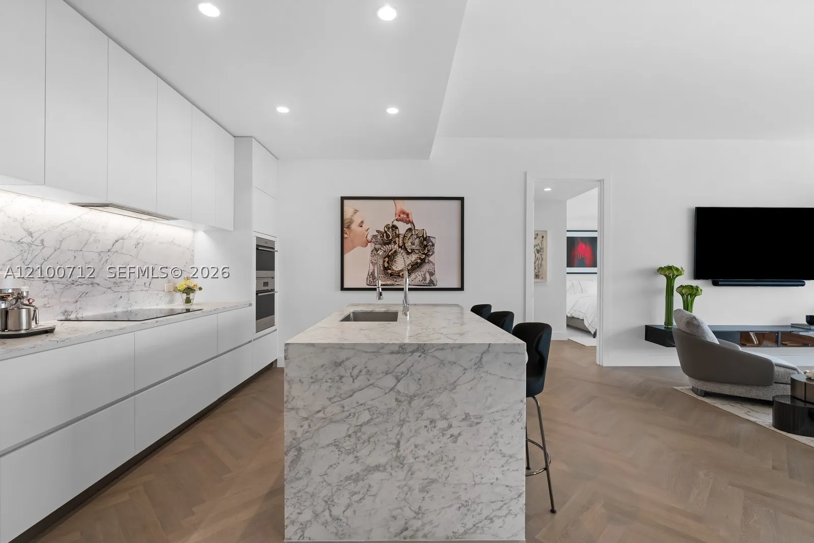 5775 Collins Ave #1005