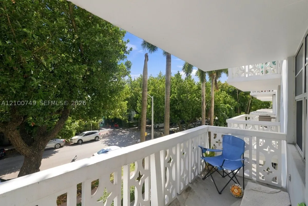 1020 Meridian Ave #208