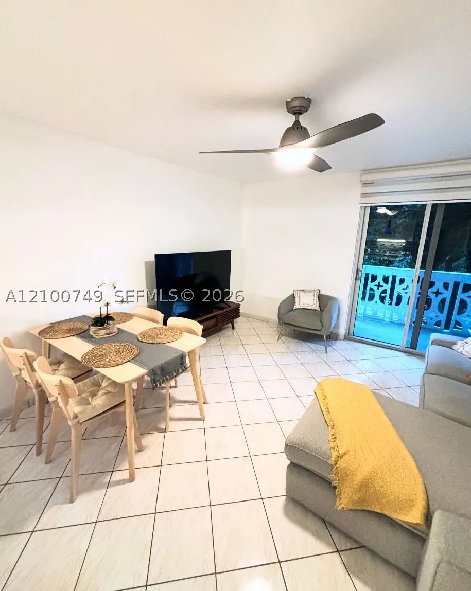 1020 Meridian Ave #208