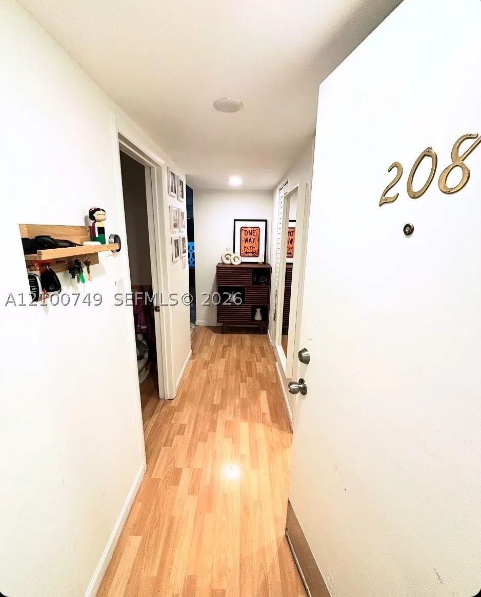 1020 Meridian Ave #208
