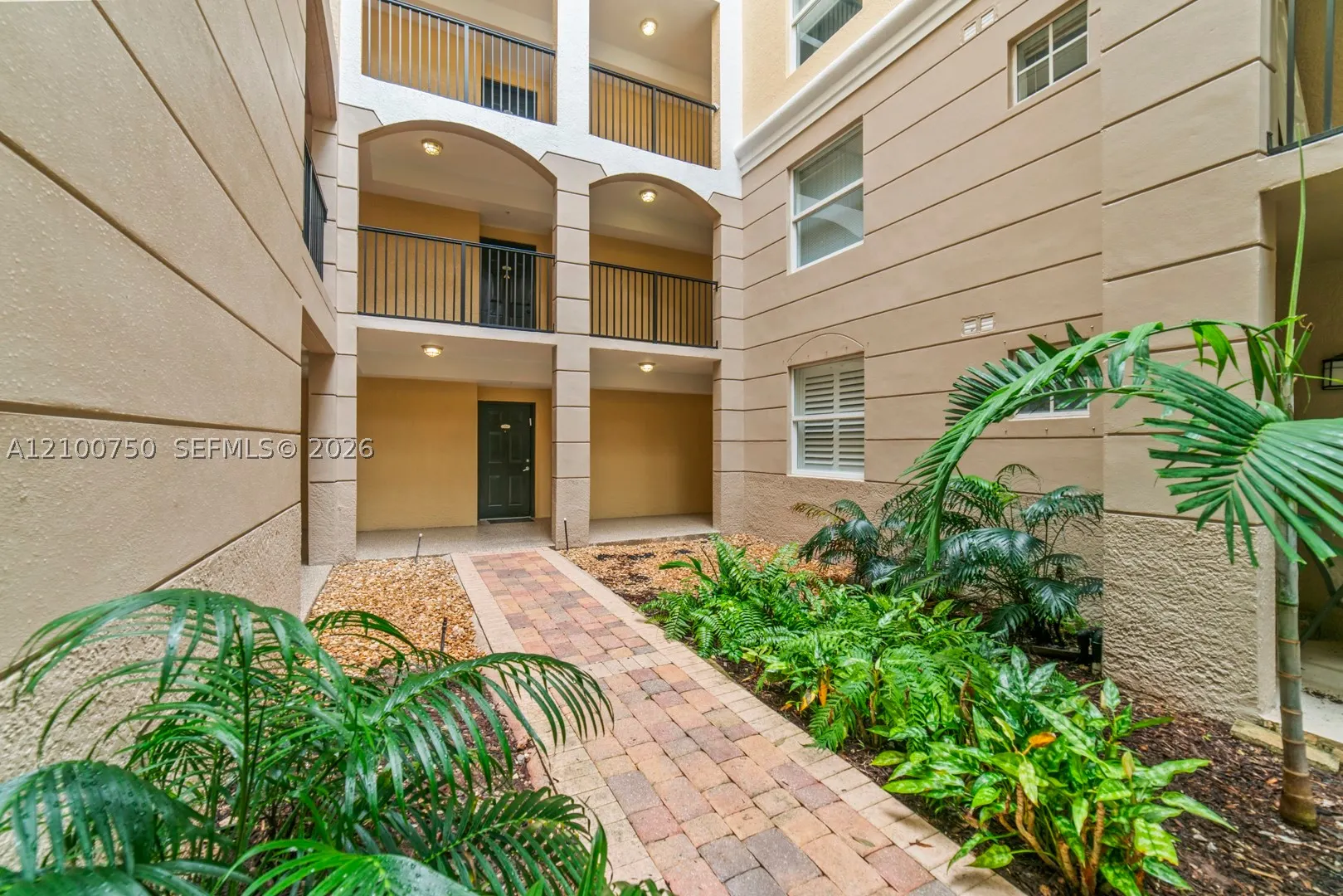 17145 N Bay Rd #4106