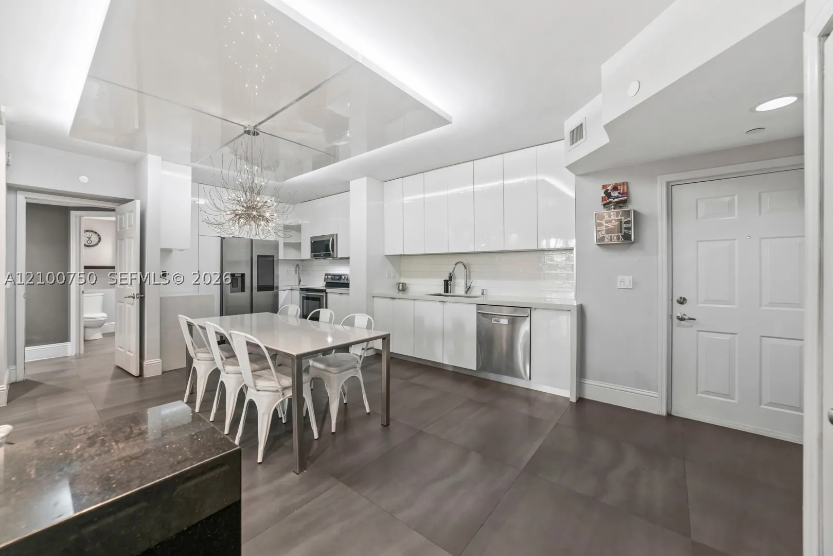 17145 N Bay Rd #4106