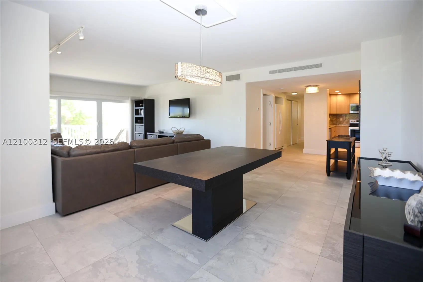 300 Bayview Dr #216