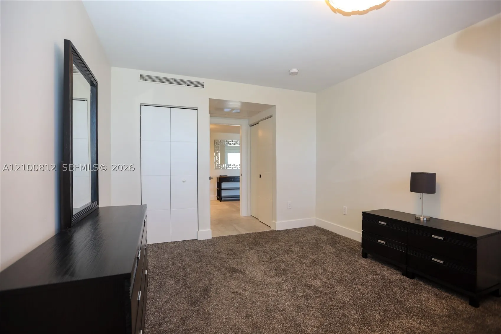 300 Bayview Dr #216