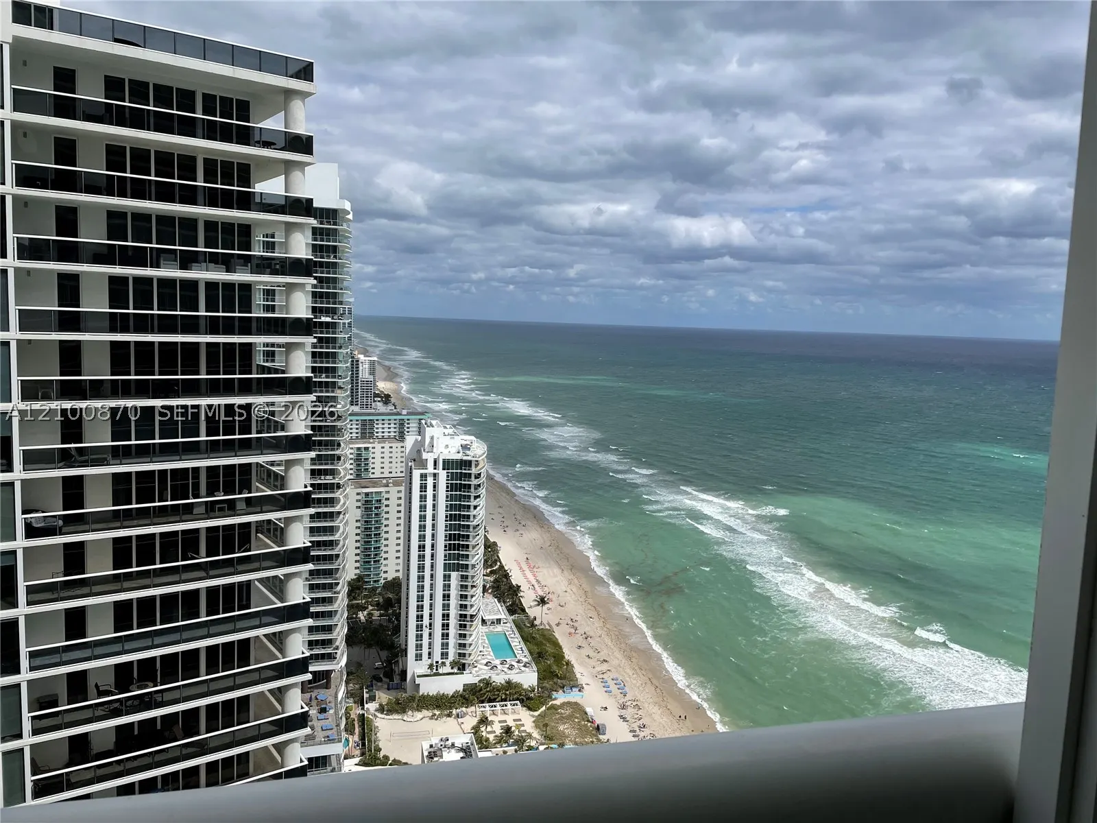 1830 N Ocean Dr #4109