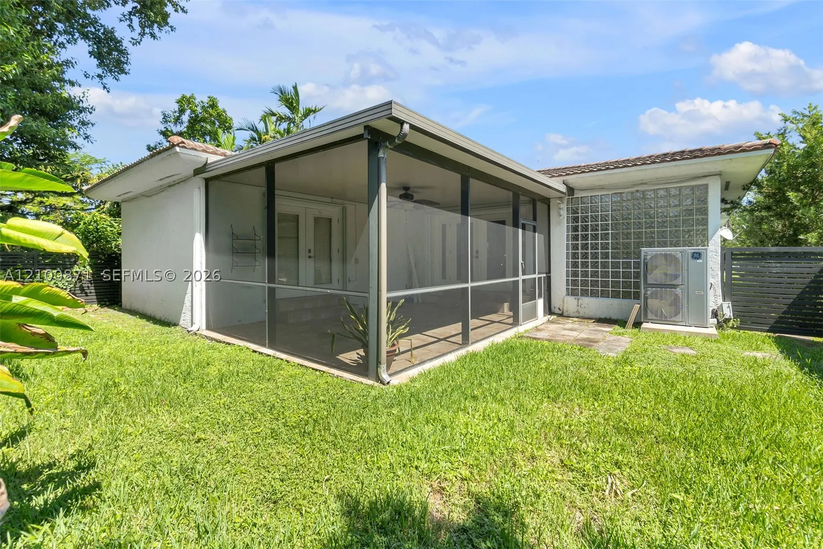8810 Garland Ave