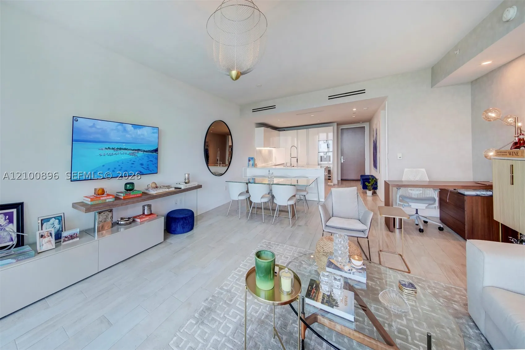 10201 Collins Ave #804