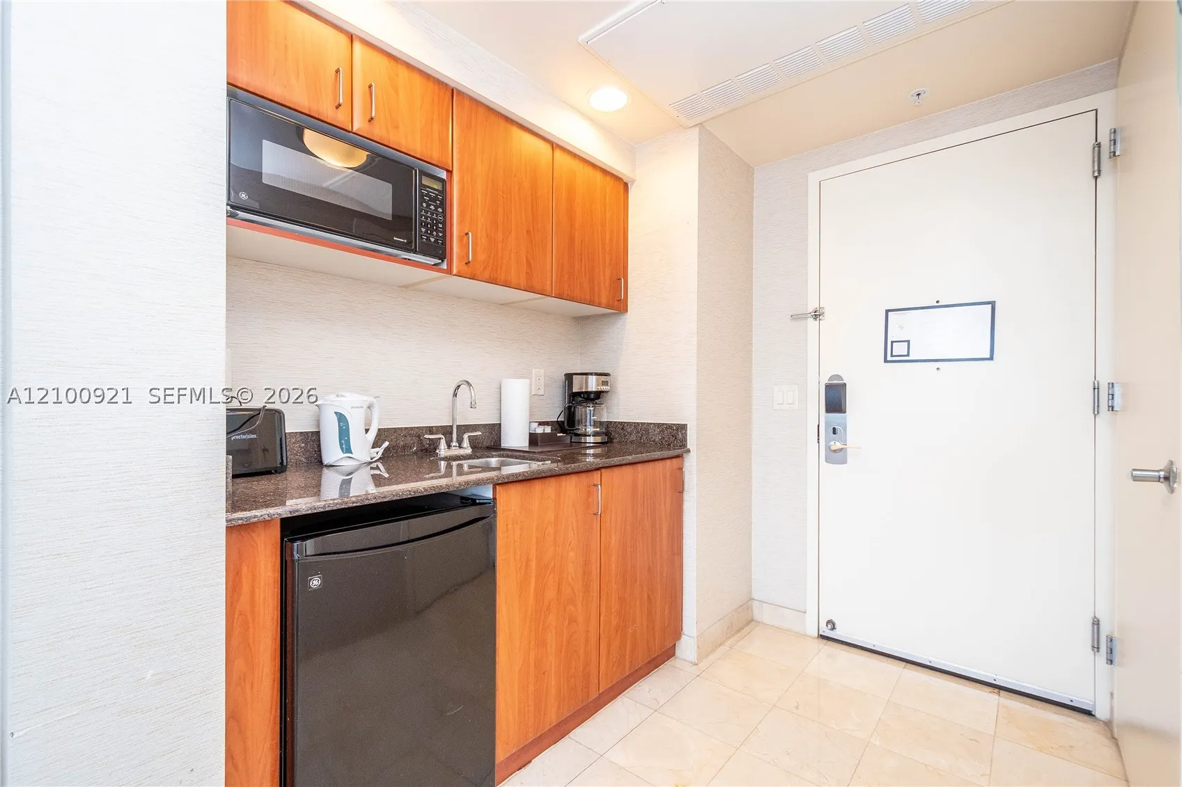 18001 Collins Ave #504 & 505
