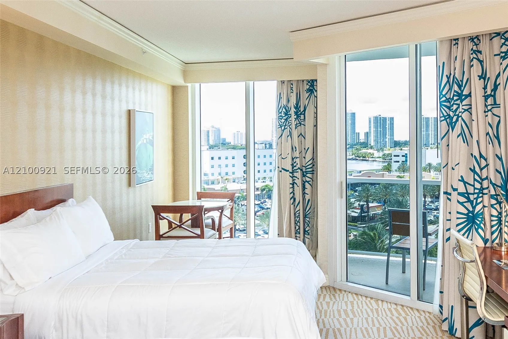 18001 Collins Ave #504 & 505