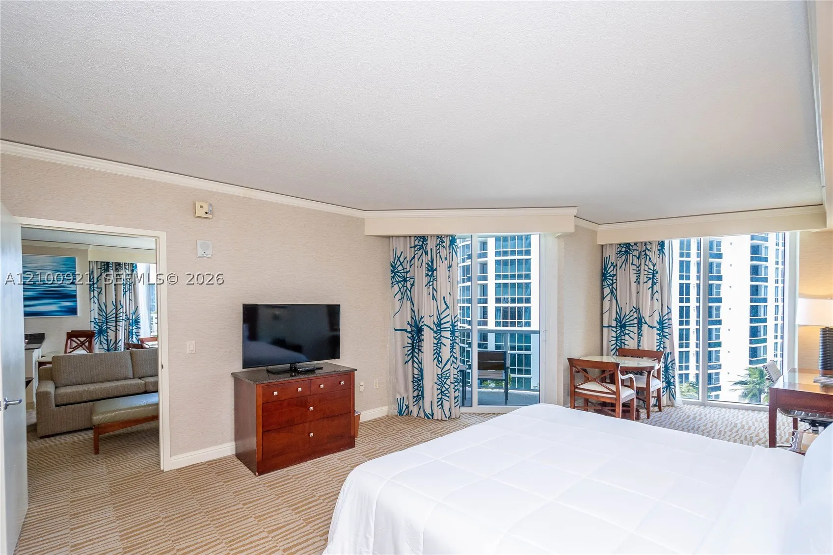 18001 Collins Ave #504 & 505