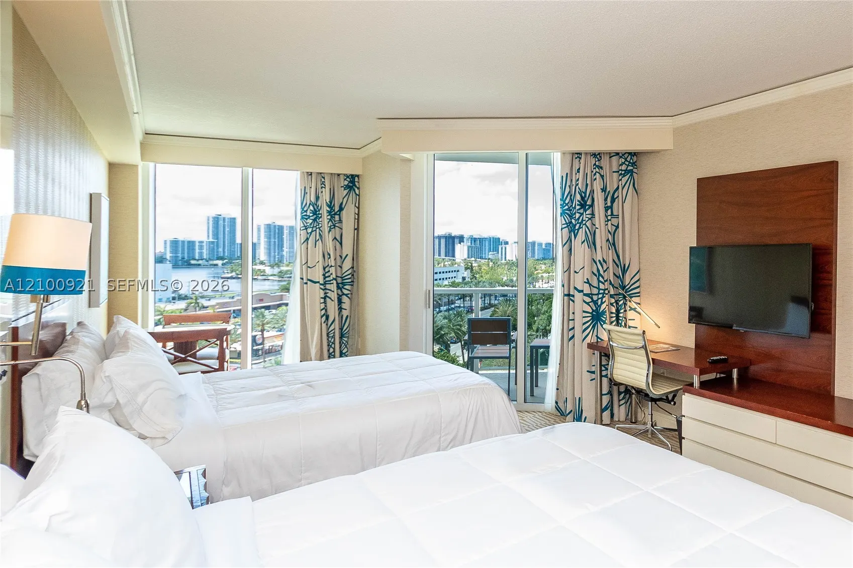 18001 Collins Ave #504 & 505
