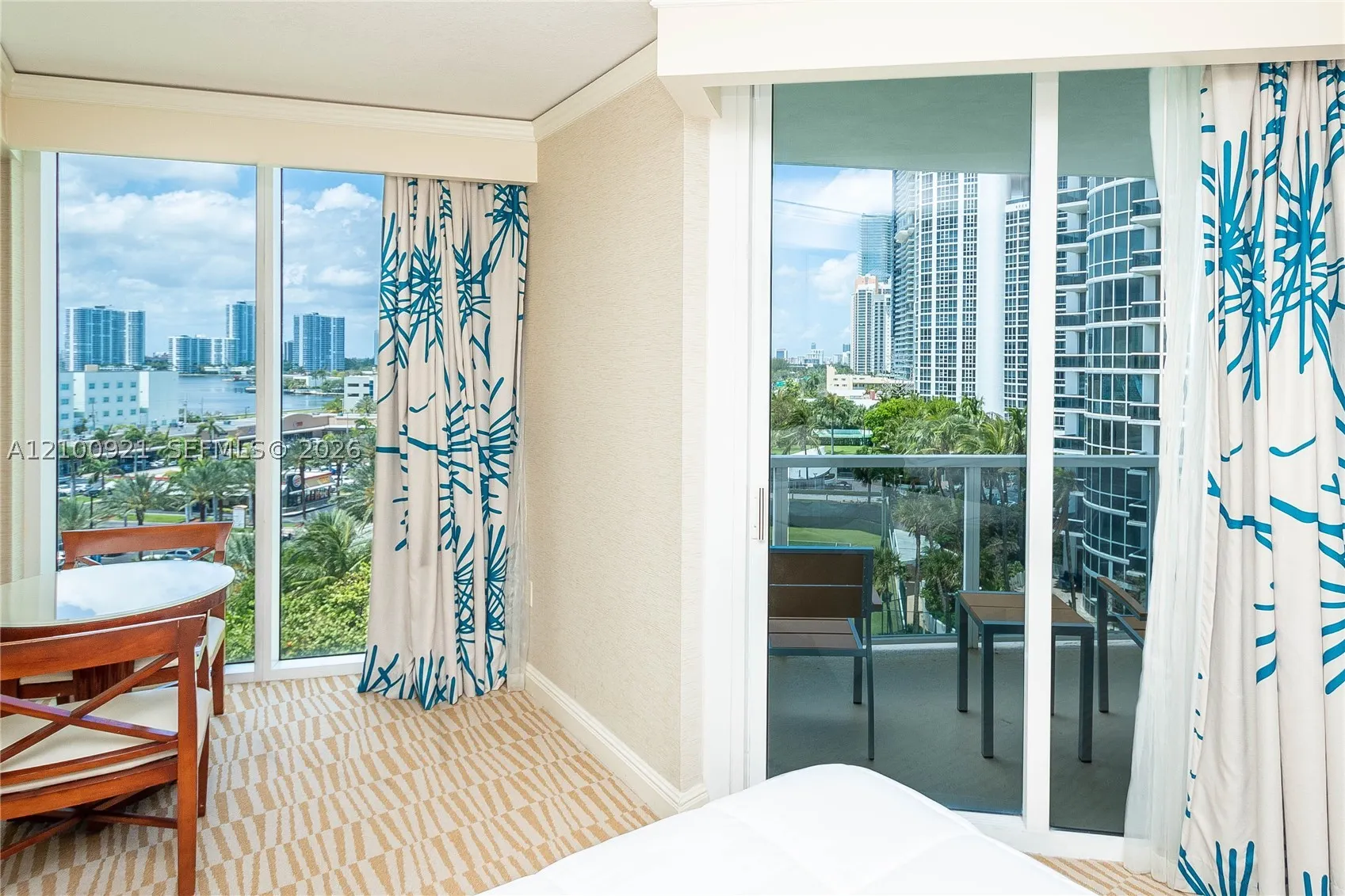 18001 Collins Ave #504 & 505