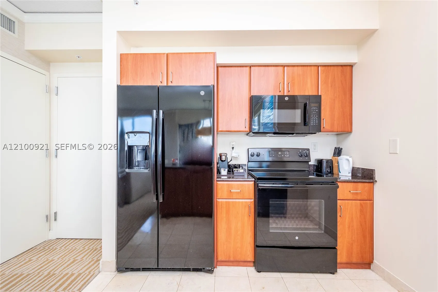 18001 Collins Ave #504 & 505