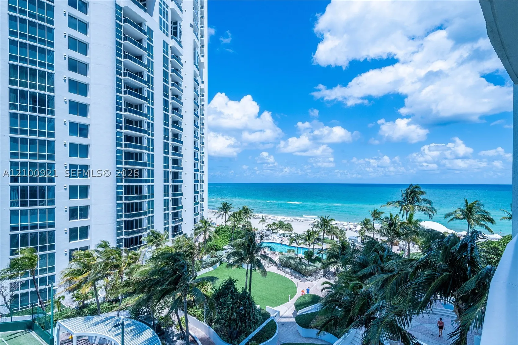 18001 Collins Ave #504 & 505
