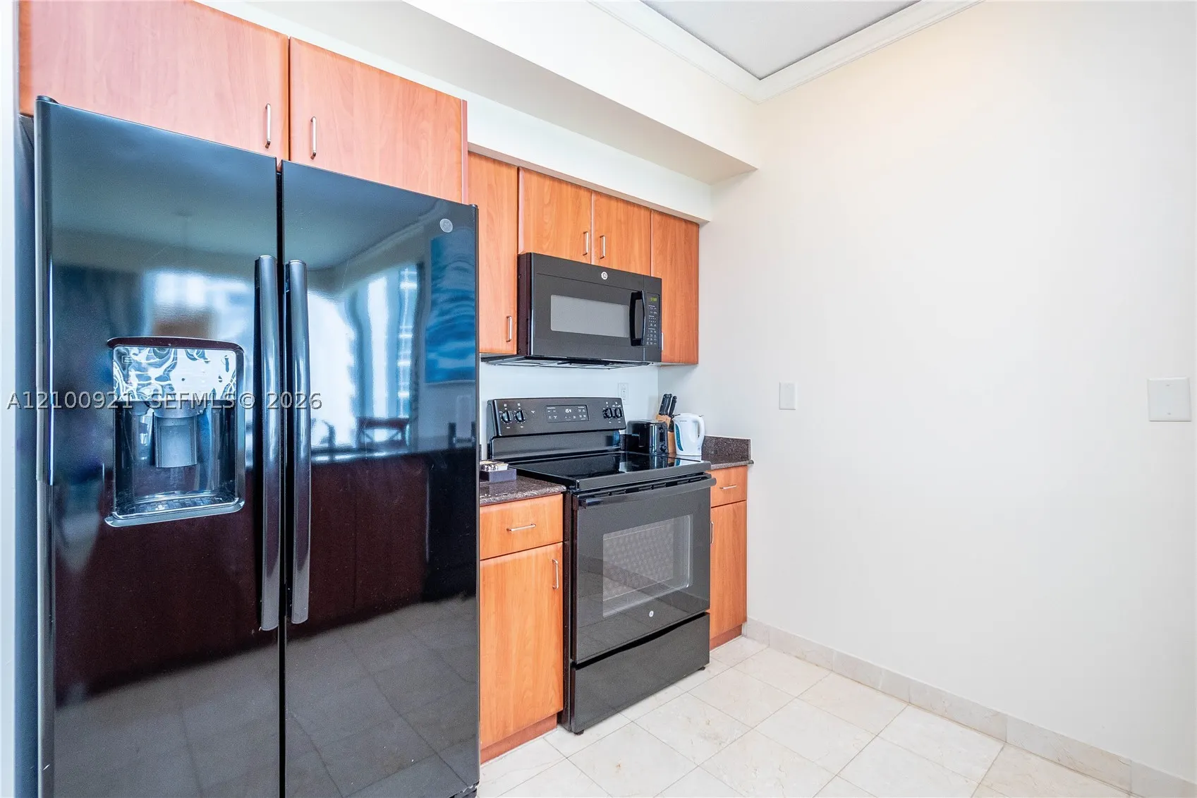 18001 Collins Ave #504 & 505