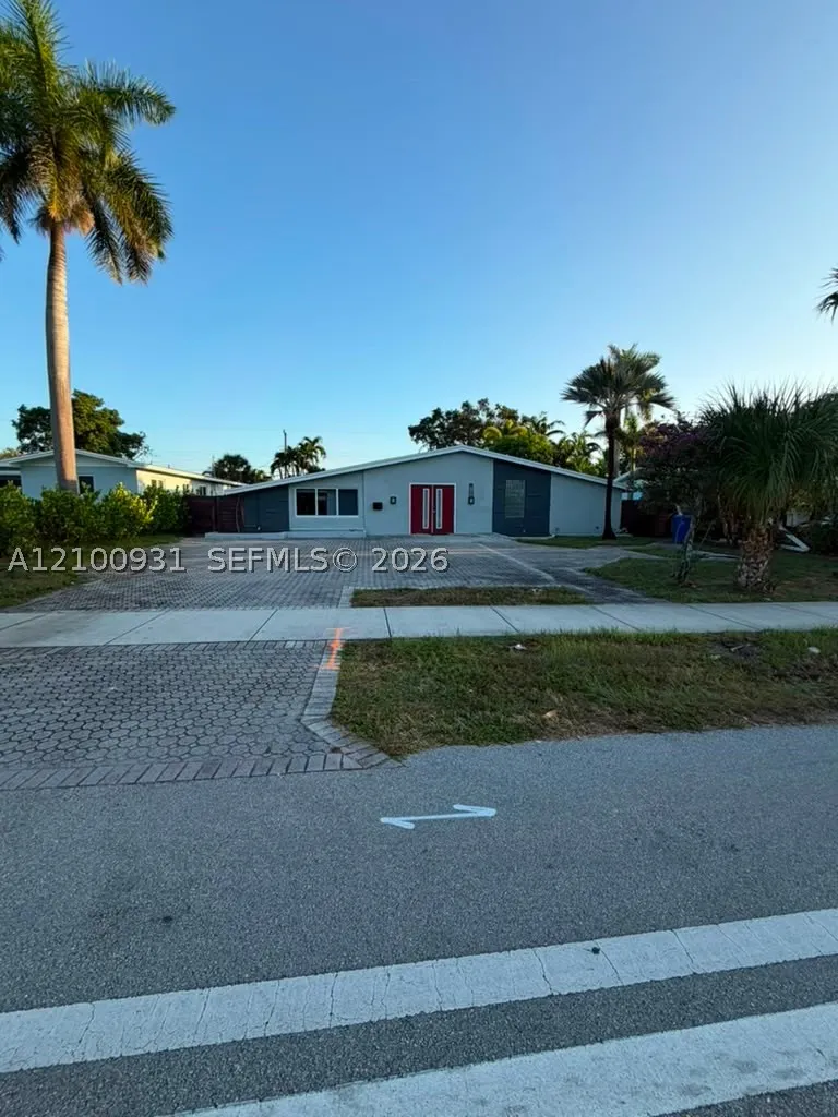 3161 Riverland Rd