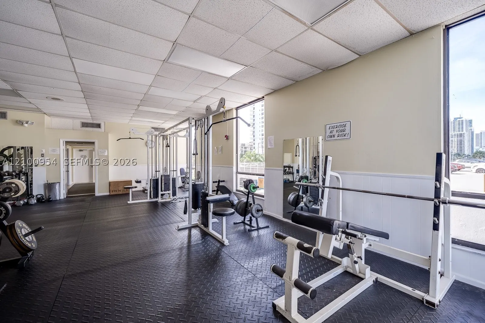 1500 S Ocean Dr #15H