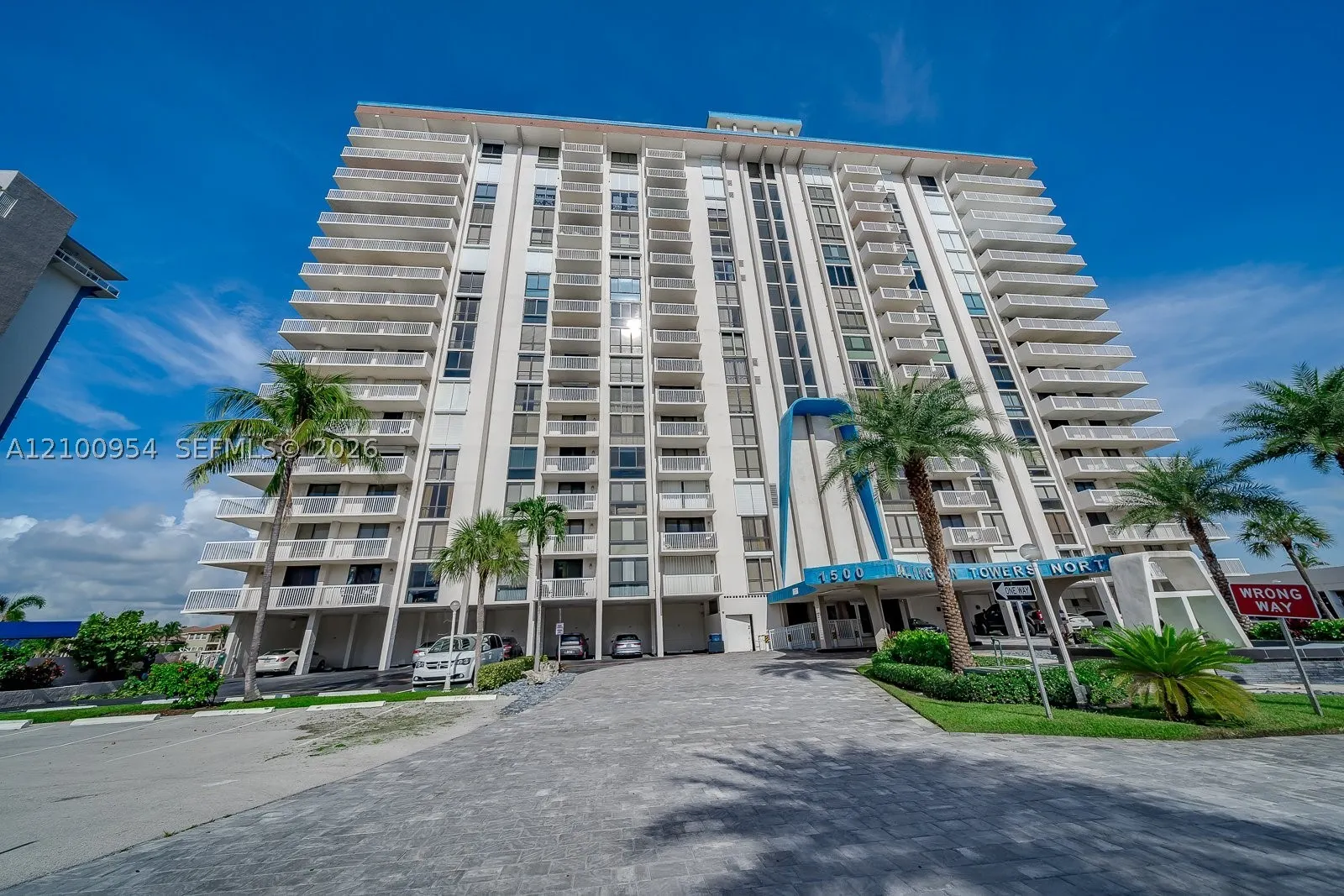 1500 S Ocean Dr #15H