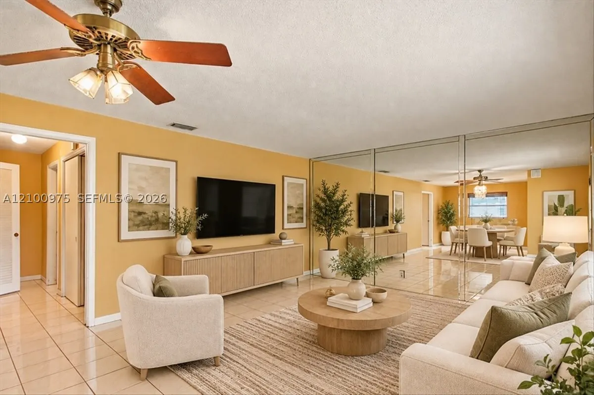 500 S Luna Ct #3