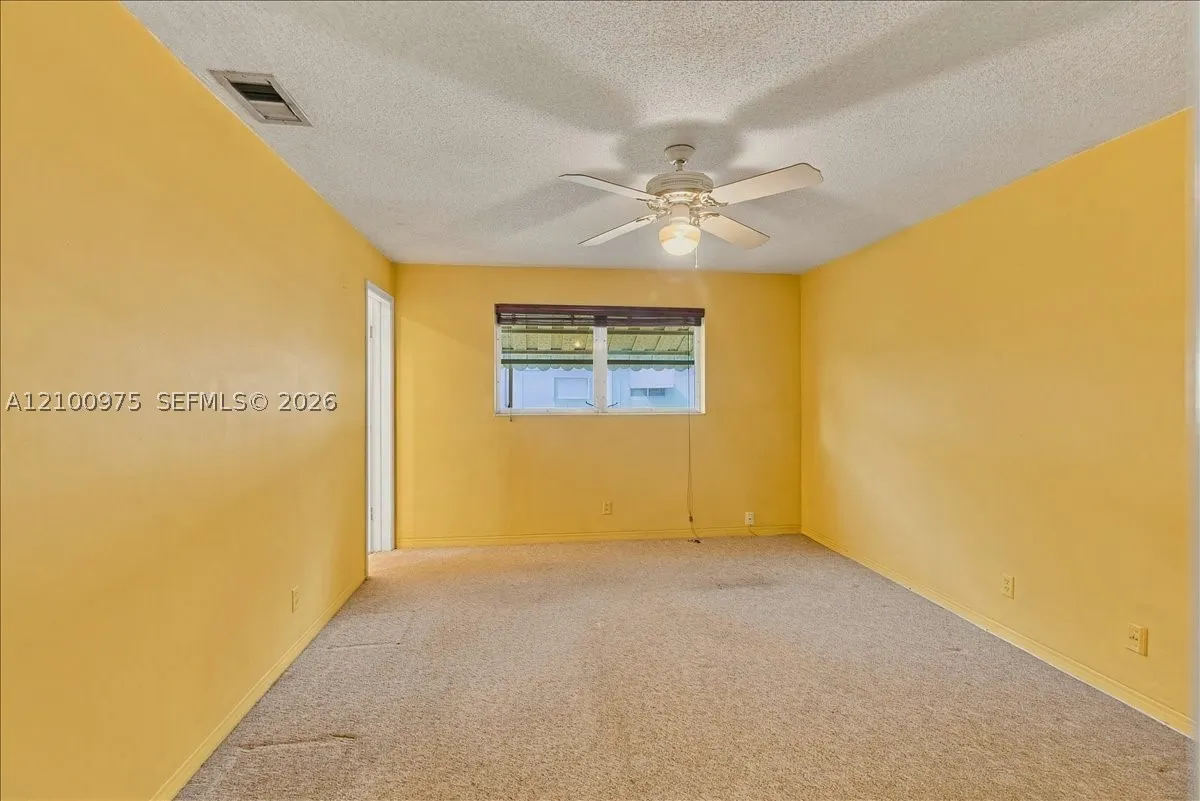 500 S Luna Ct #3