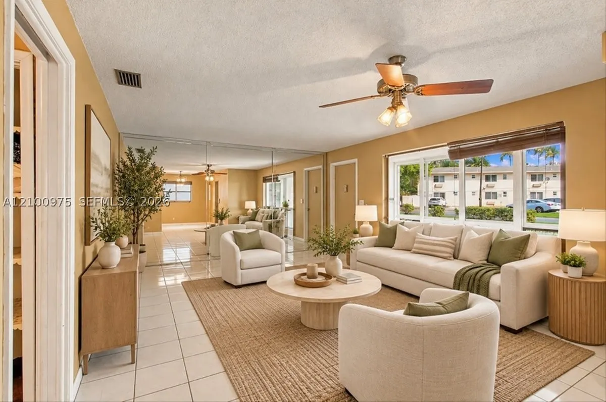500 S Luna Ct #3