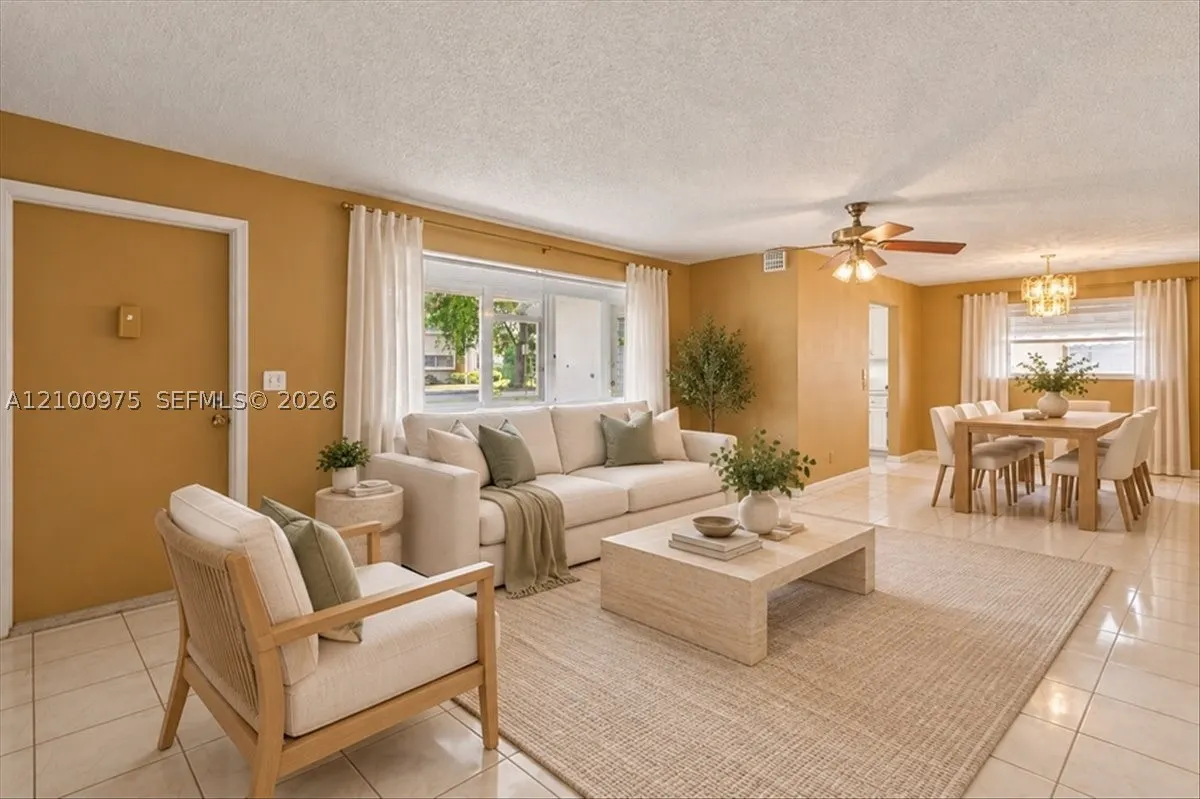 500 S Luna Ct #3