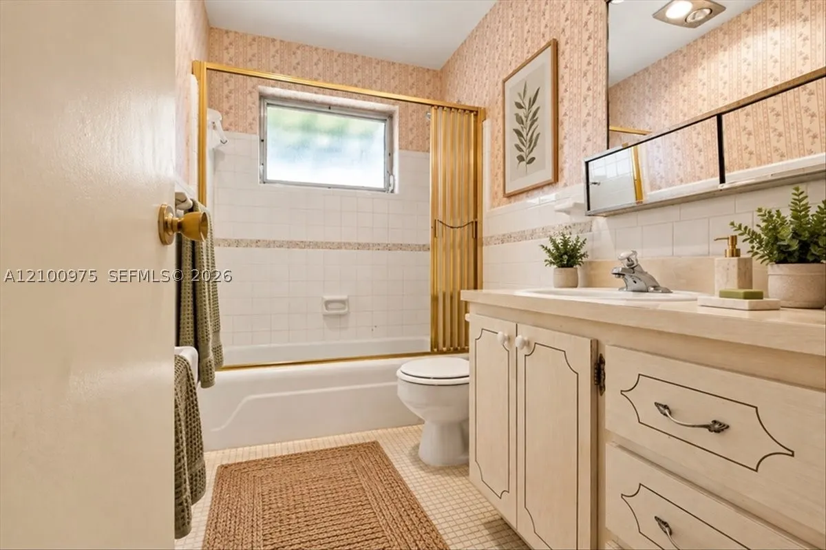 500 S Luna Ct #3