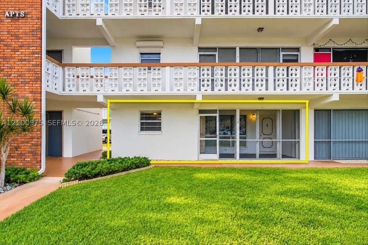 500 S Luna Ct #3