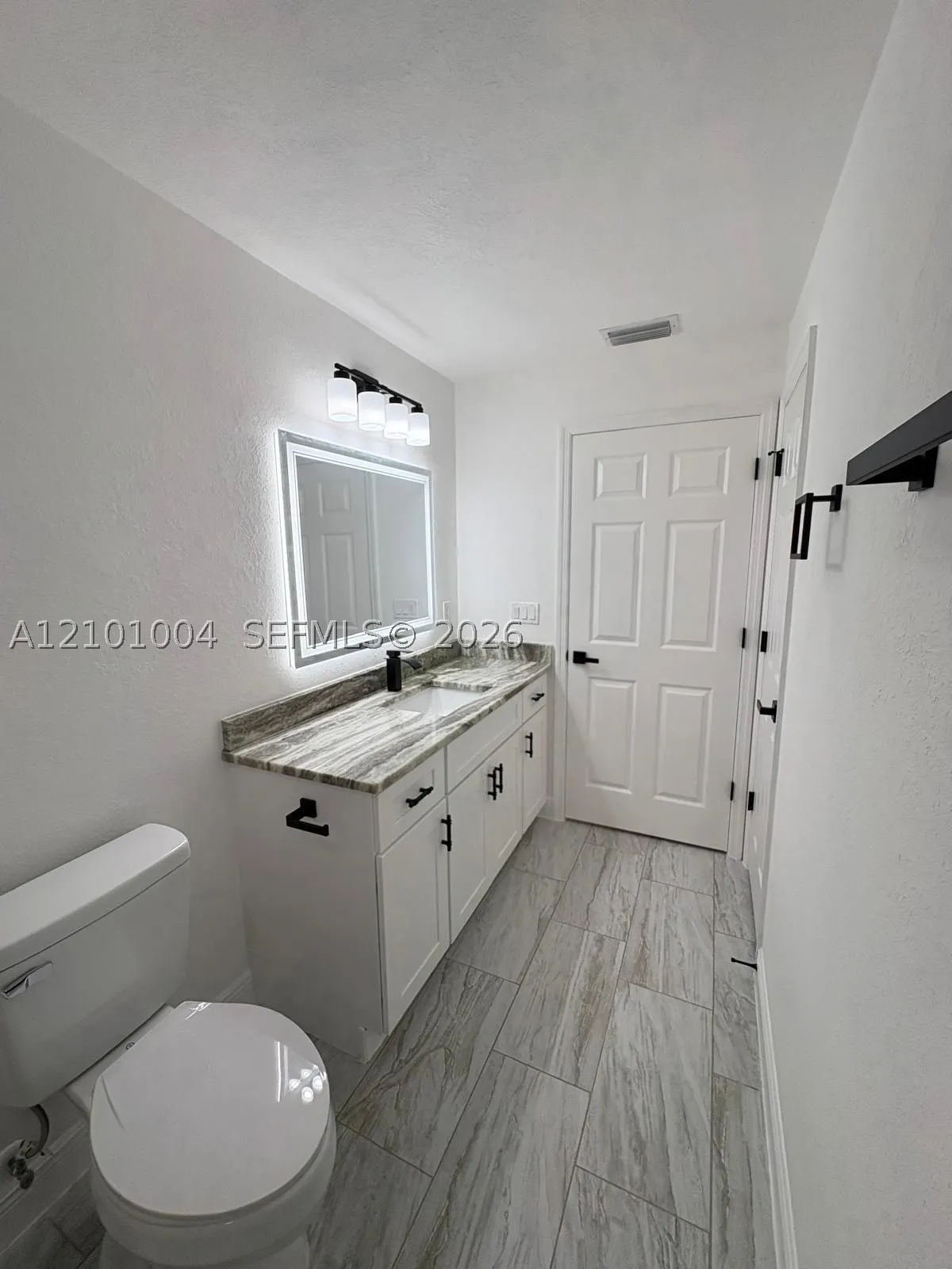 110 NW 24th Ter