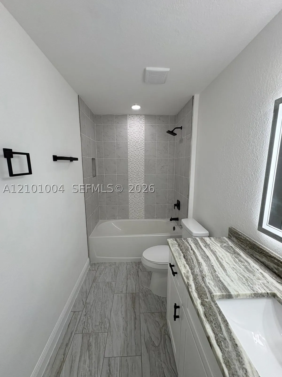110 NW 24th Ter