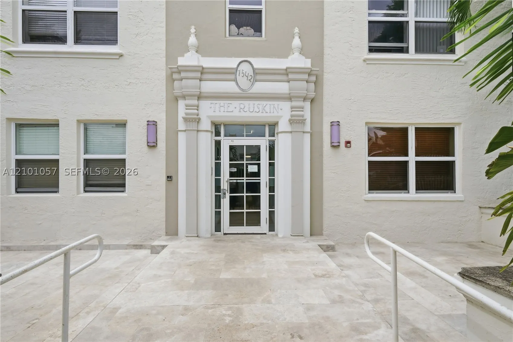 1542 Drexel Ave #301