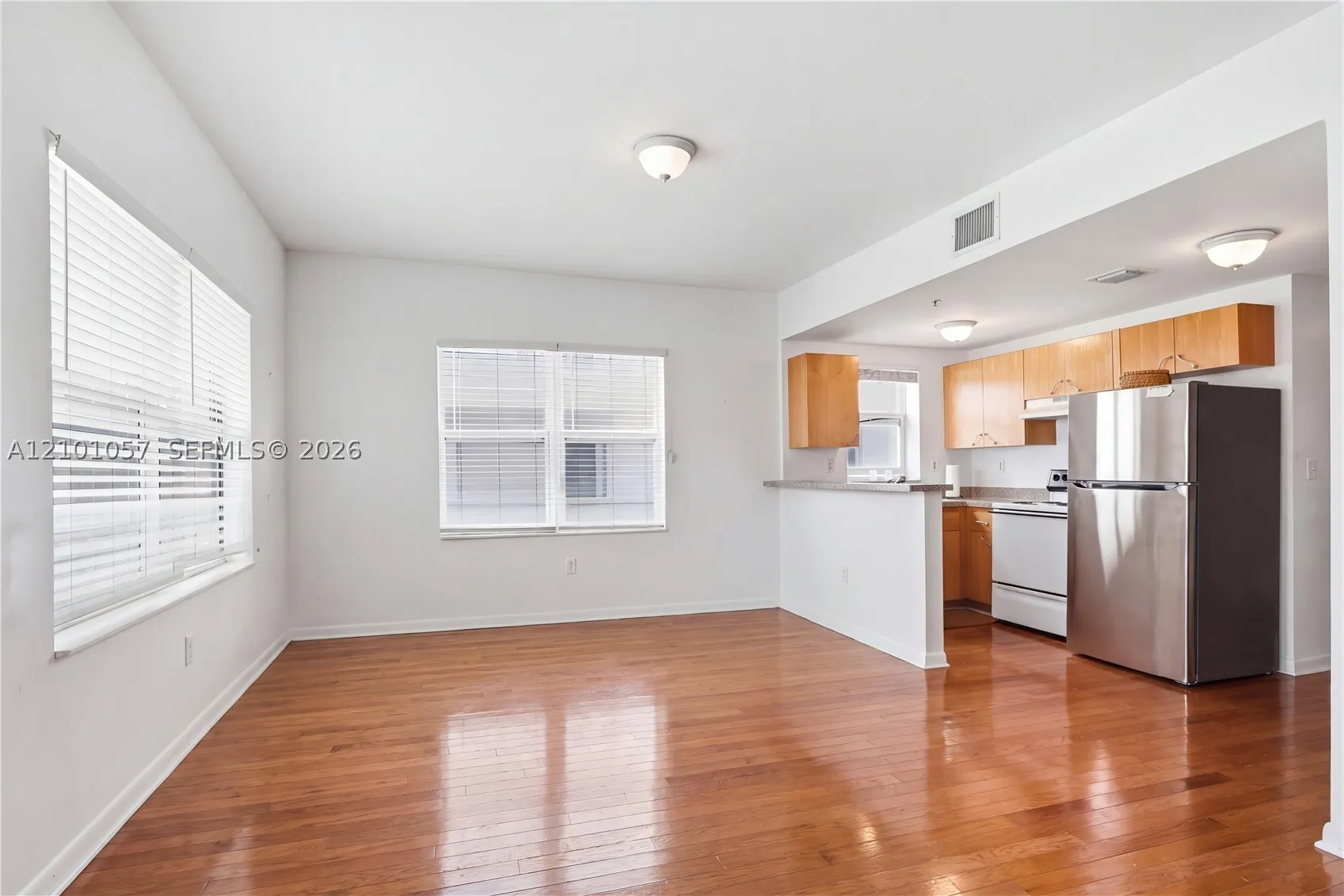 1542 Drexel Ave #301