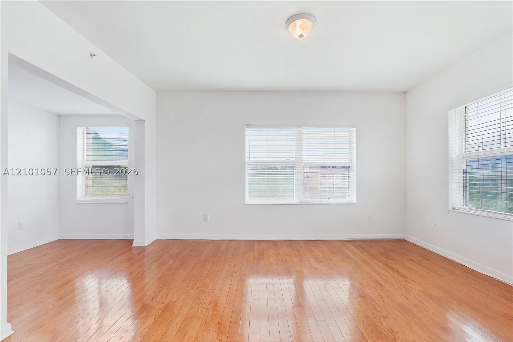 1542 Drexel Ave #301