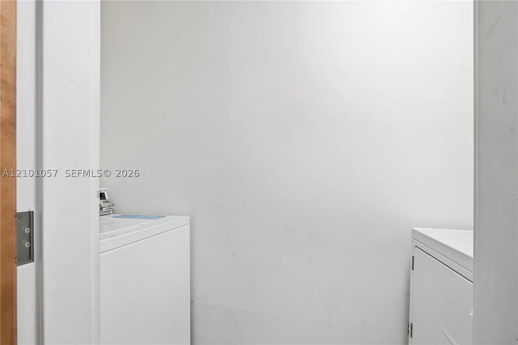 1542 Drexel Ave #301