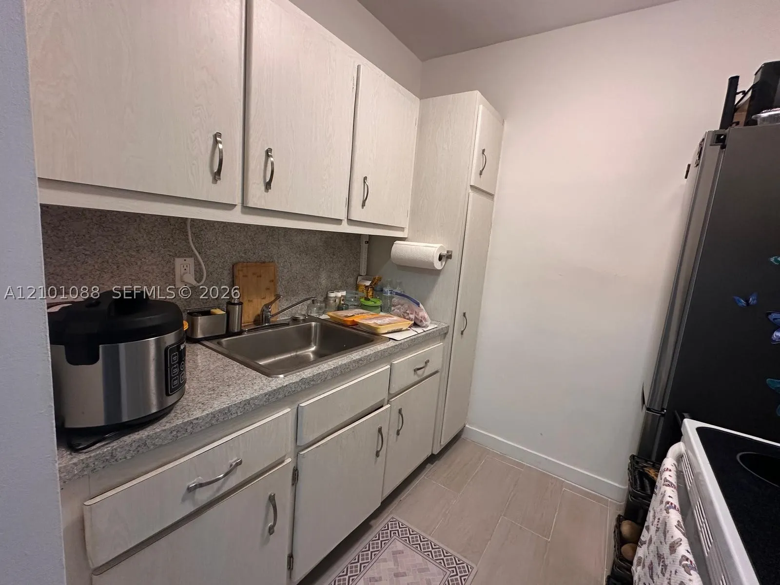 230 SW 11th Ave #14
