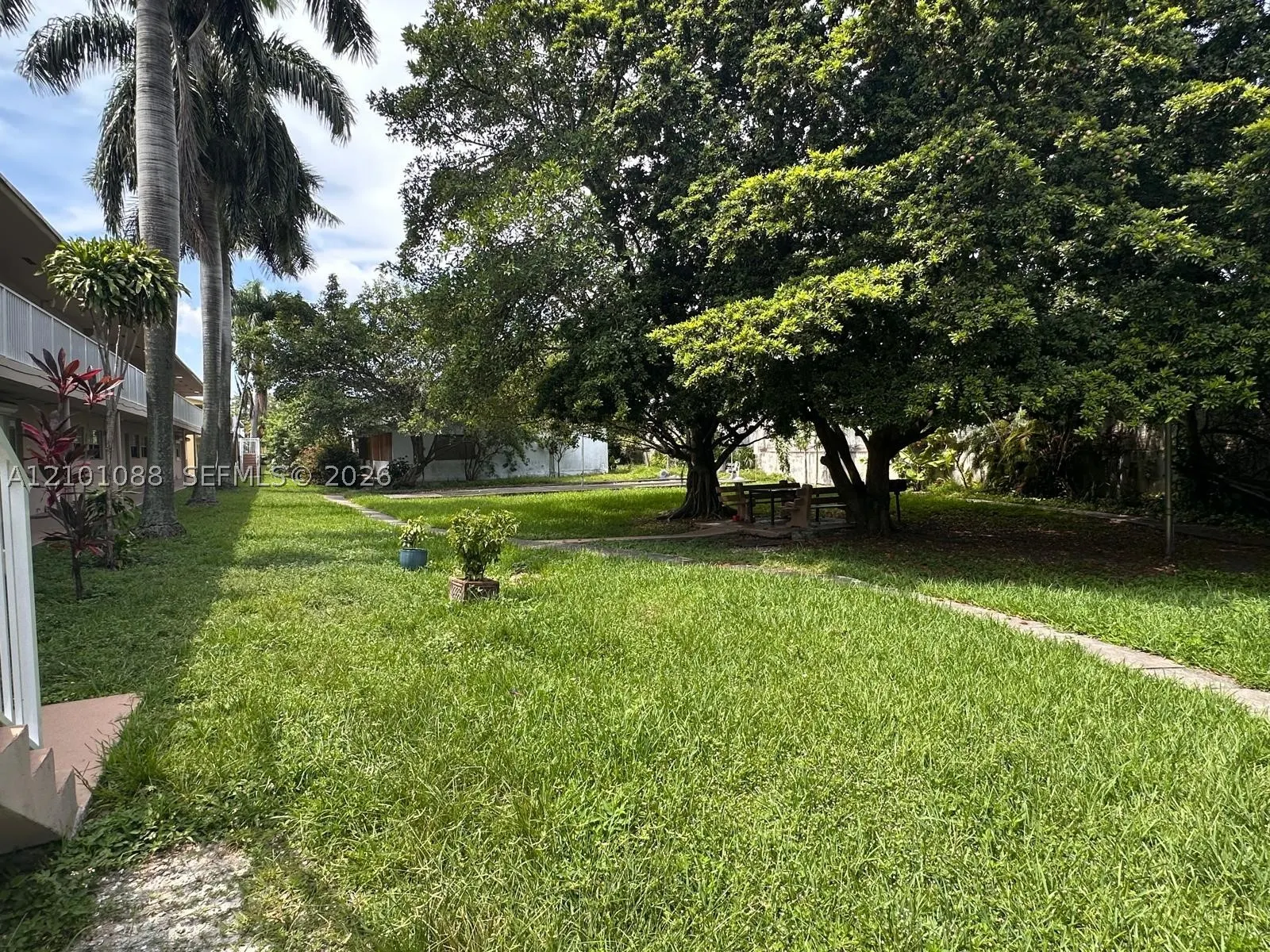 230 SW 11th Ave #14