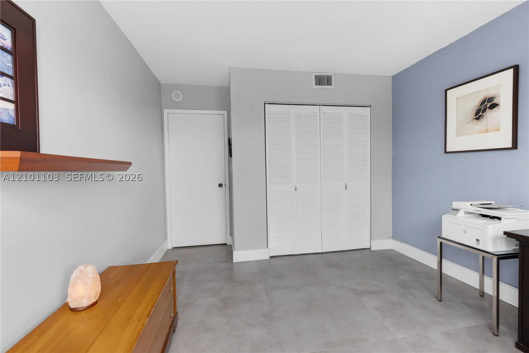 2500 PARKVIEW DR #507