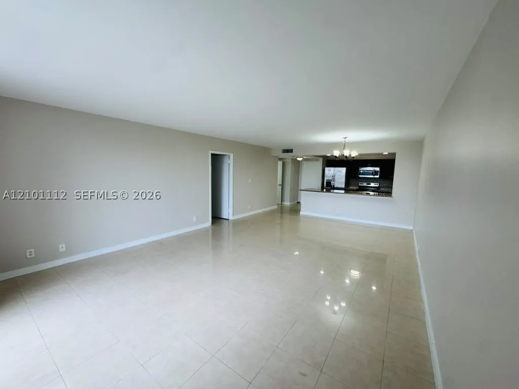 2500 Parkview Dr #307