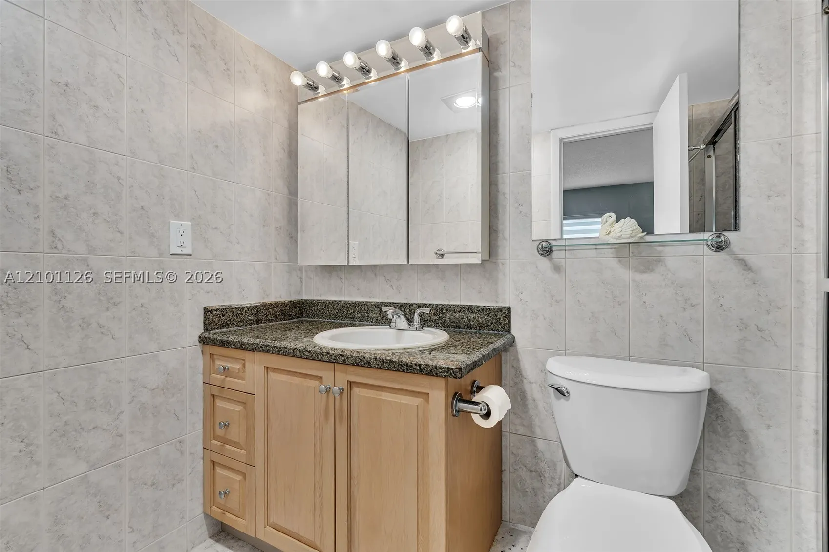 315 SE 11th Ter #203