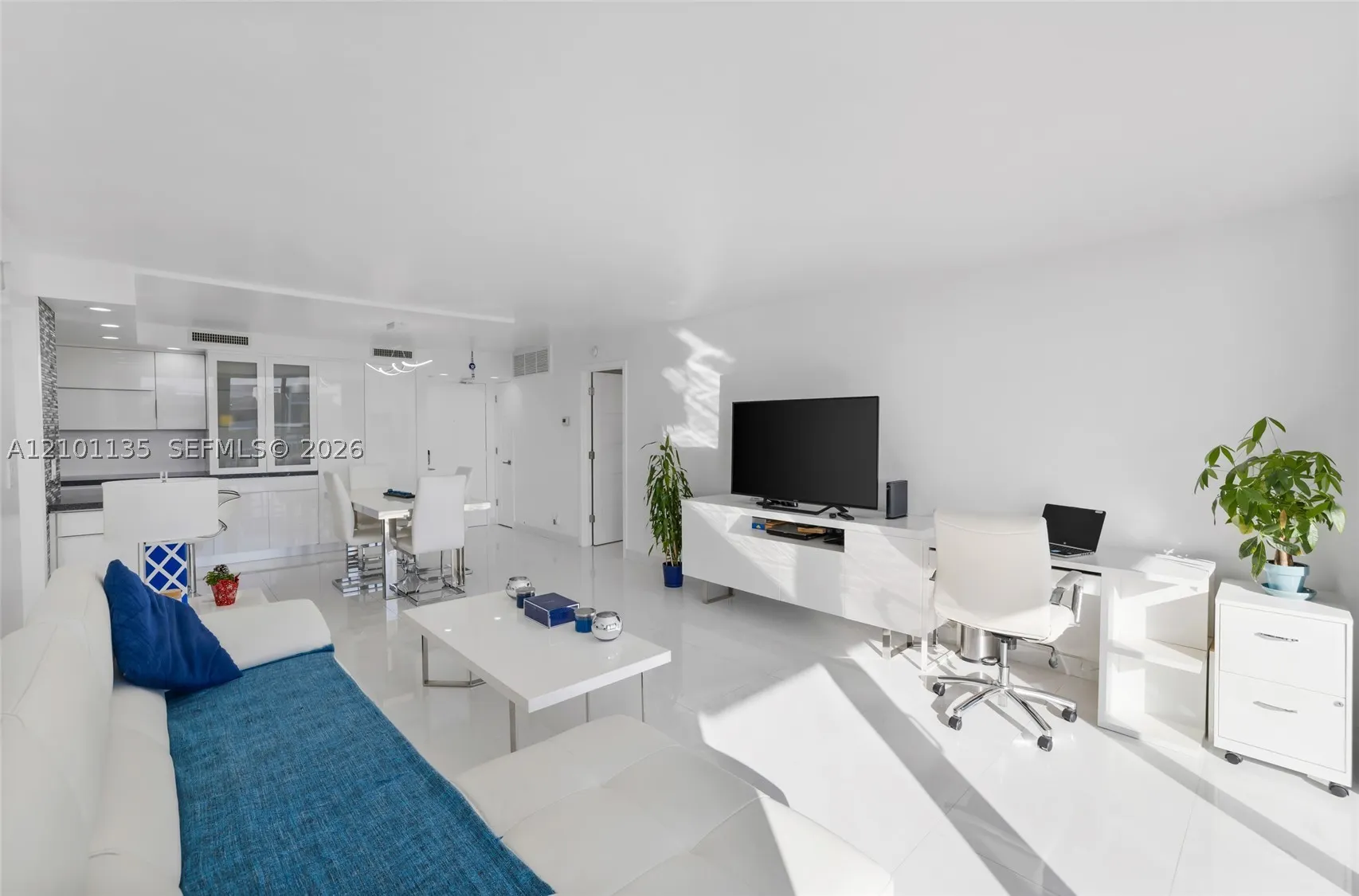 3031 N Ocean Blvd #604