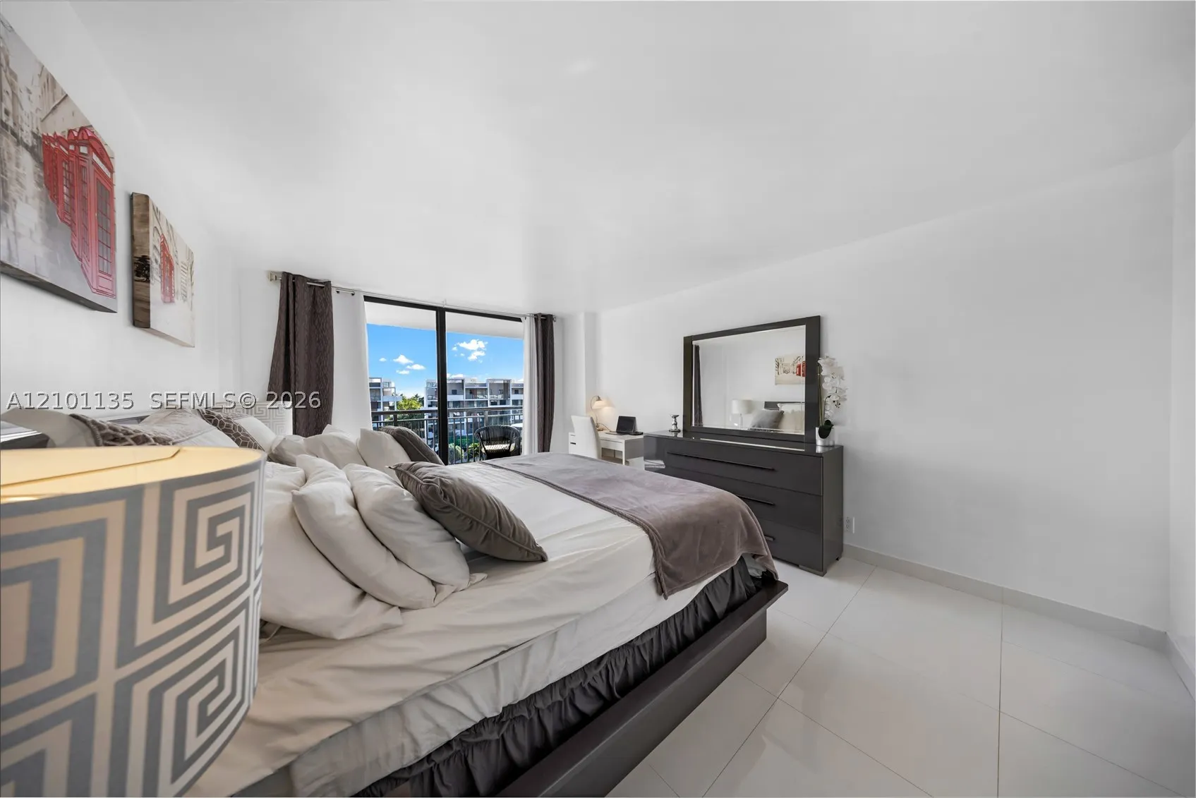 3031 N Ocean Blvd #604