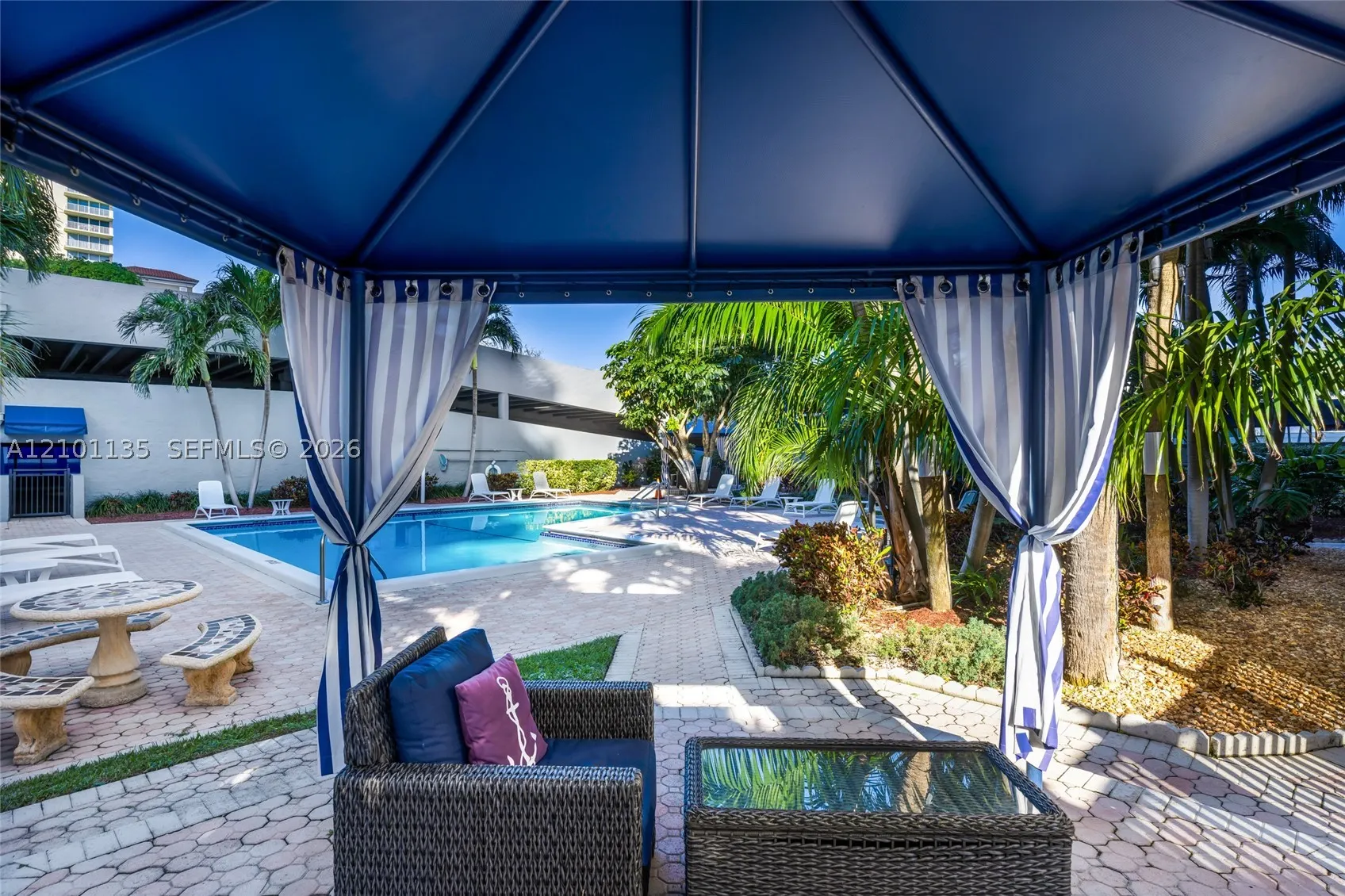 3031 N Ocean Blvd #604