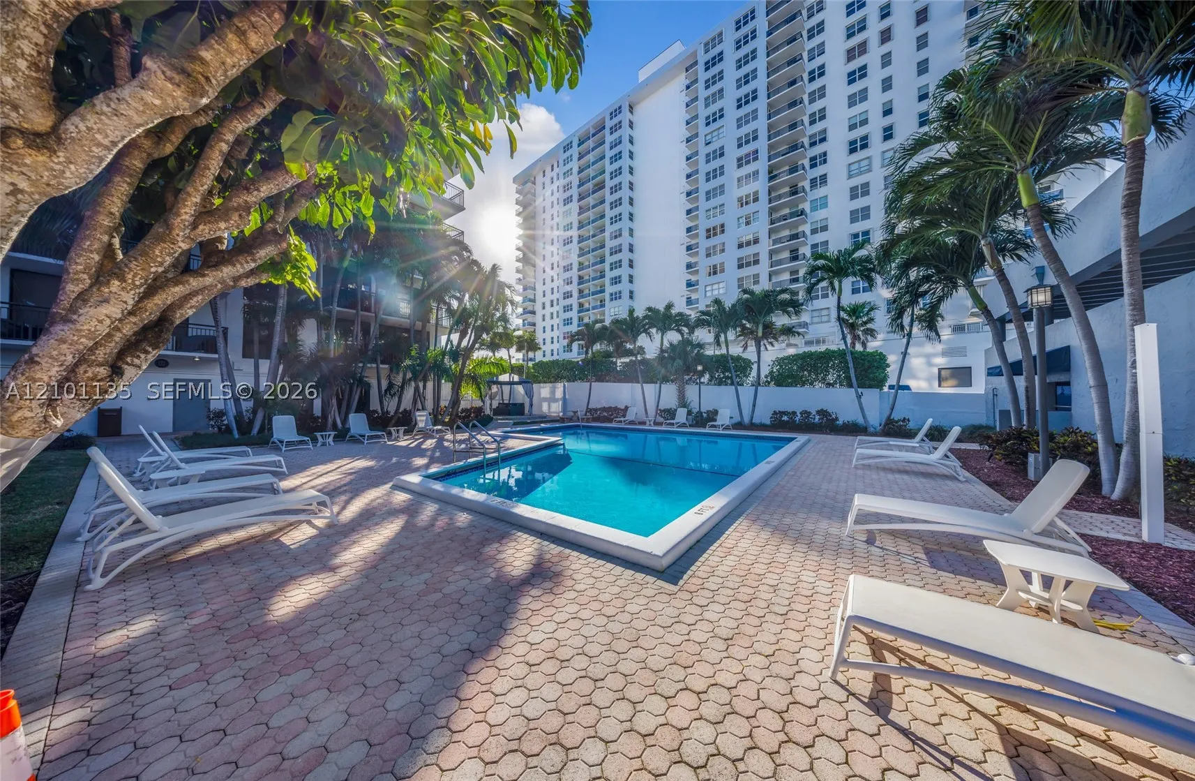3031 N Ocean Blvd #604