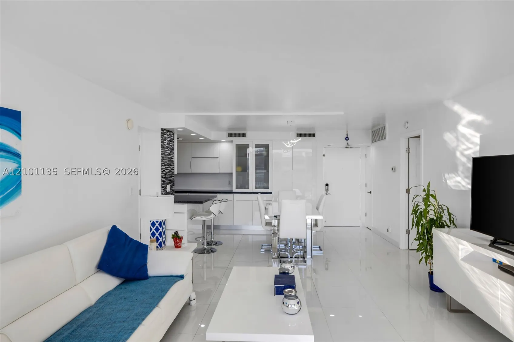 3031 N Ocean Blvd #604