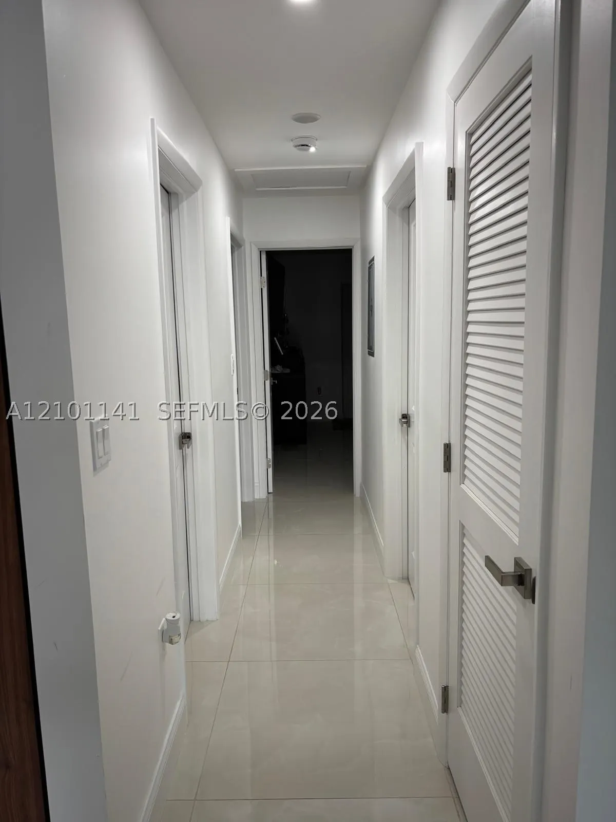 164 NE 169th St