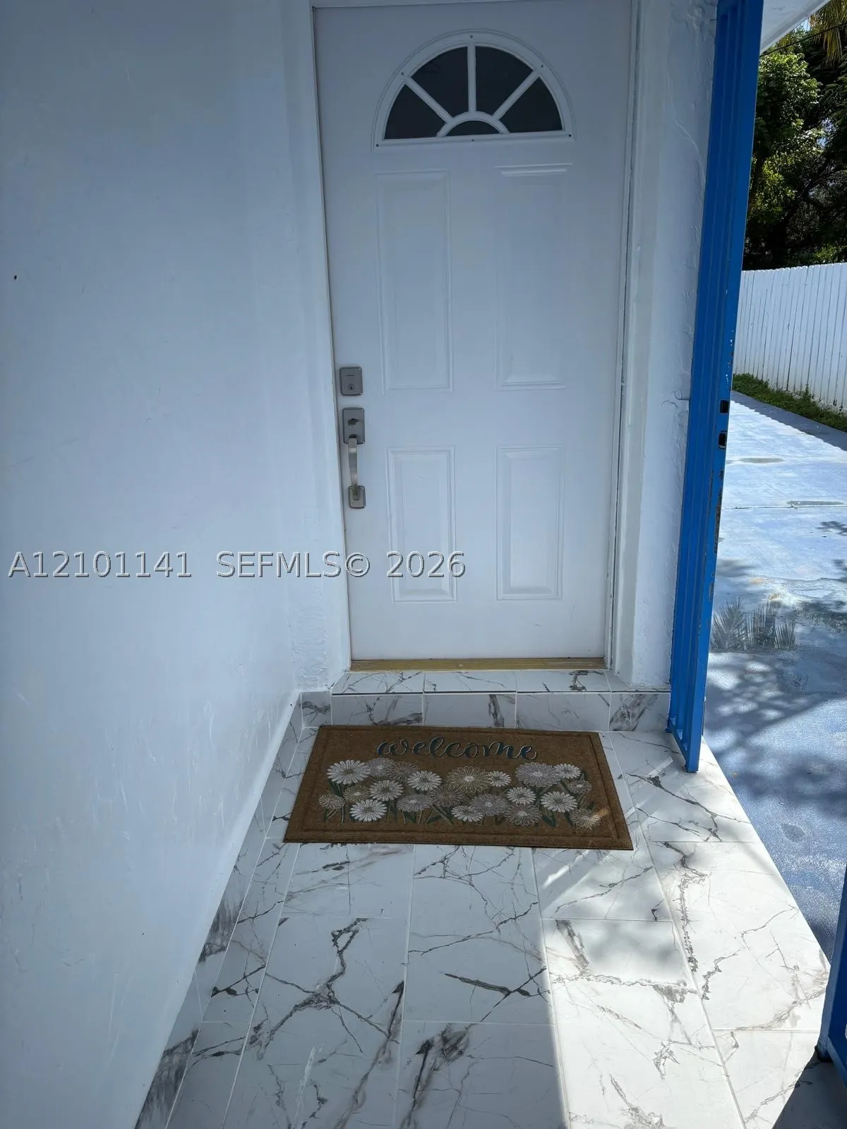 164 NE 169th St