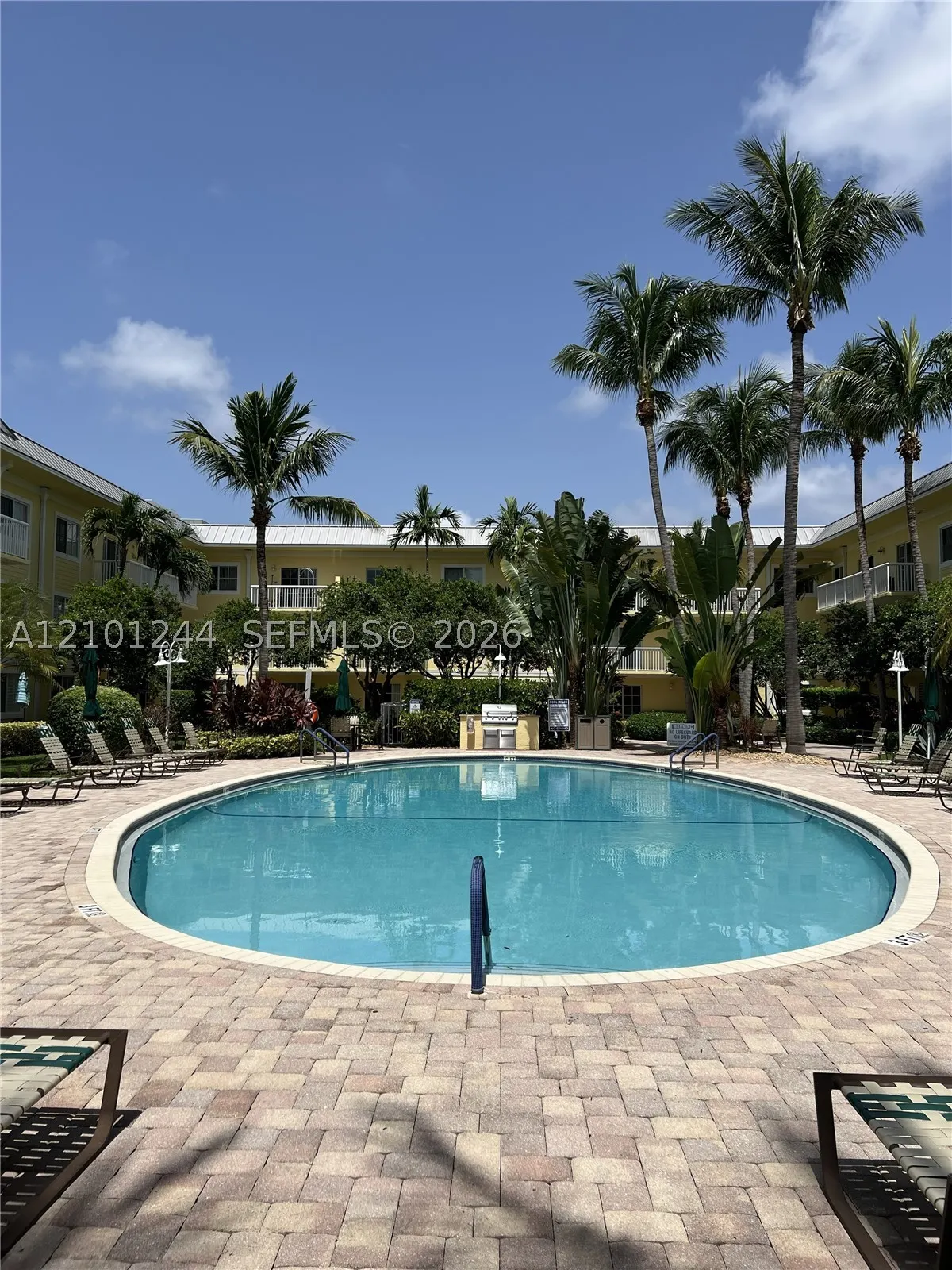 150 NE 15th Ave #144