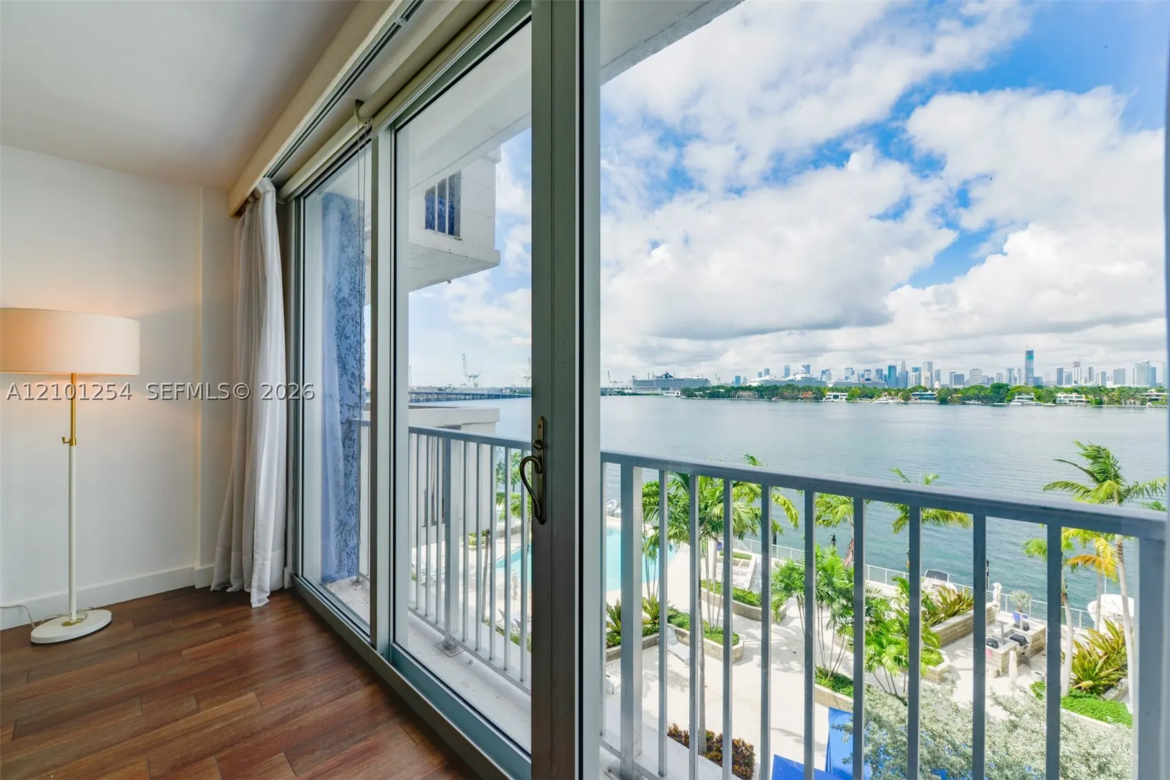 800 West Ave #629