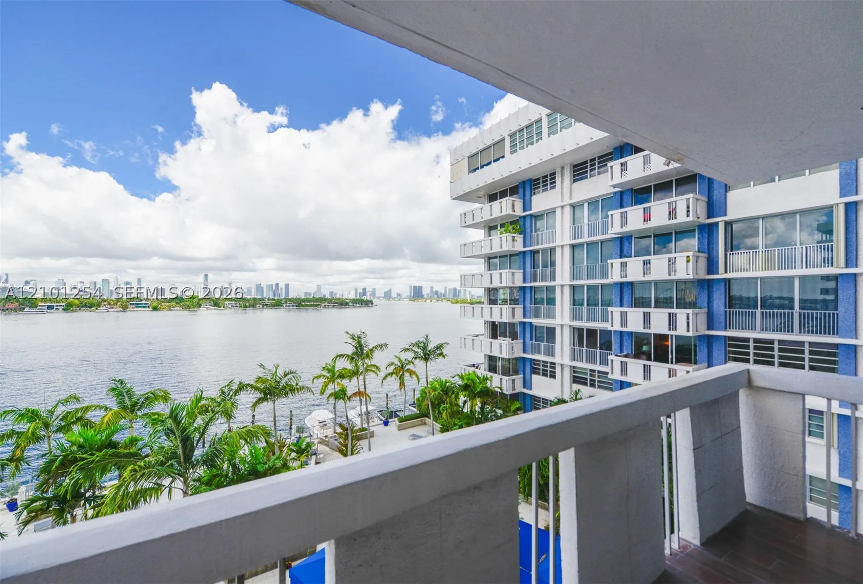800 West Ave #629