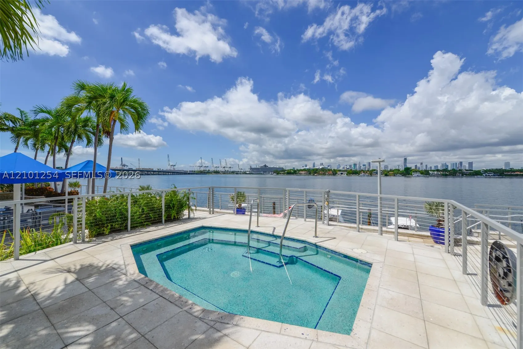 800 West Ave #629